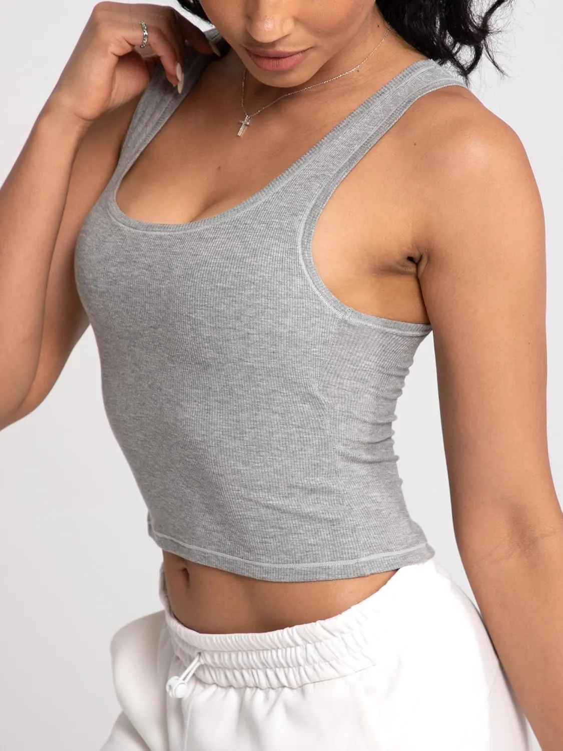 Danysu Women Rib Tank Top Padded Workout Top Square Neck Crop Tank Fitted Basic Cami Tops