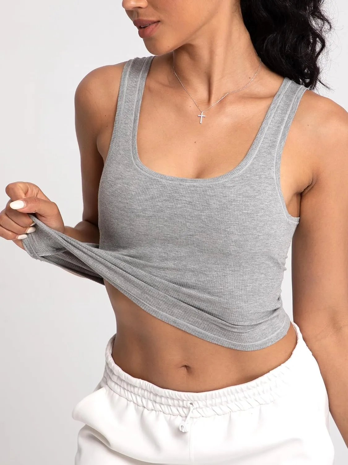 Danysu Women Rib Tank Top Padded Workout Top Square Neck Crop Tank Fitted Basic Cami Tops