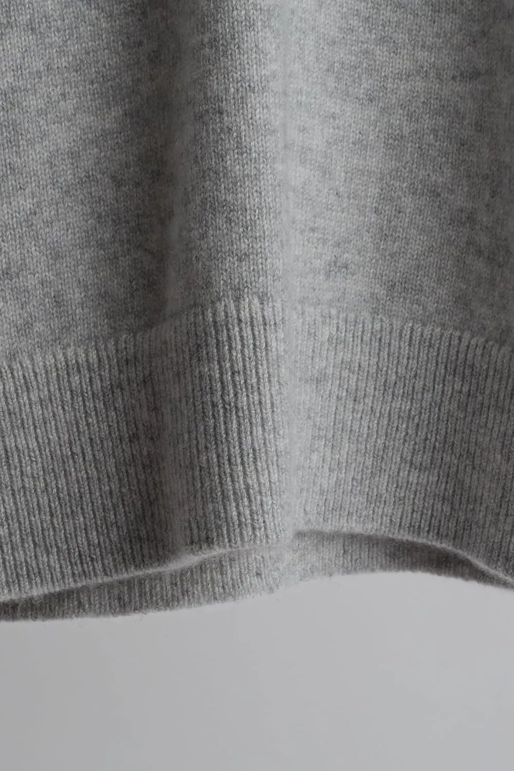 JENNIE LIU Womens 3-ply Cashmere Crewneck Sweater | Winter Cozy Cashmere Sweaters for Women