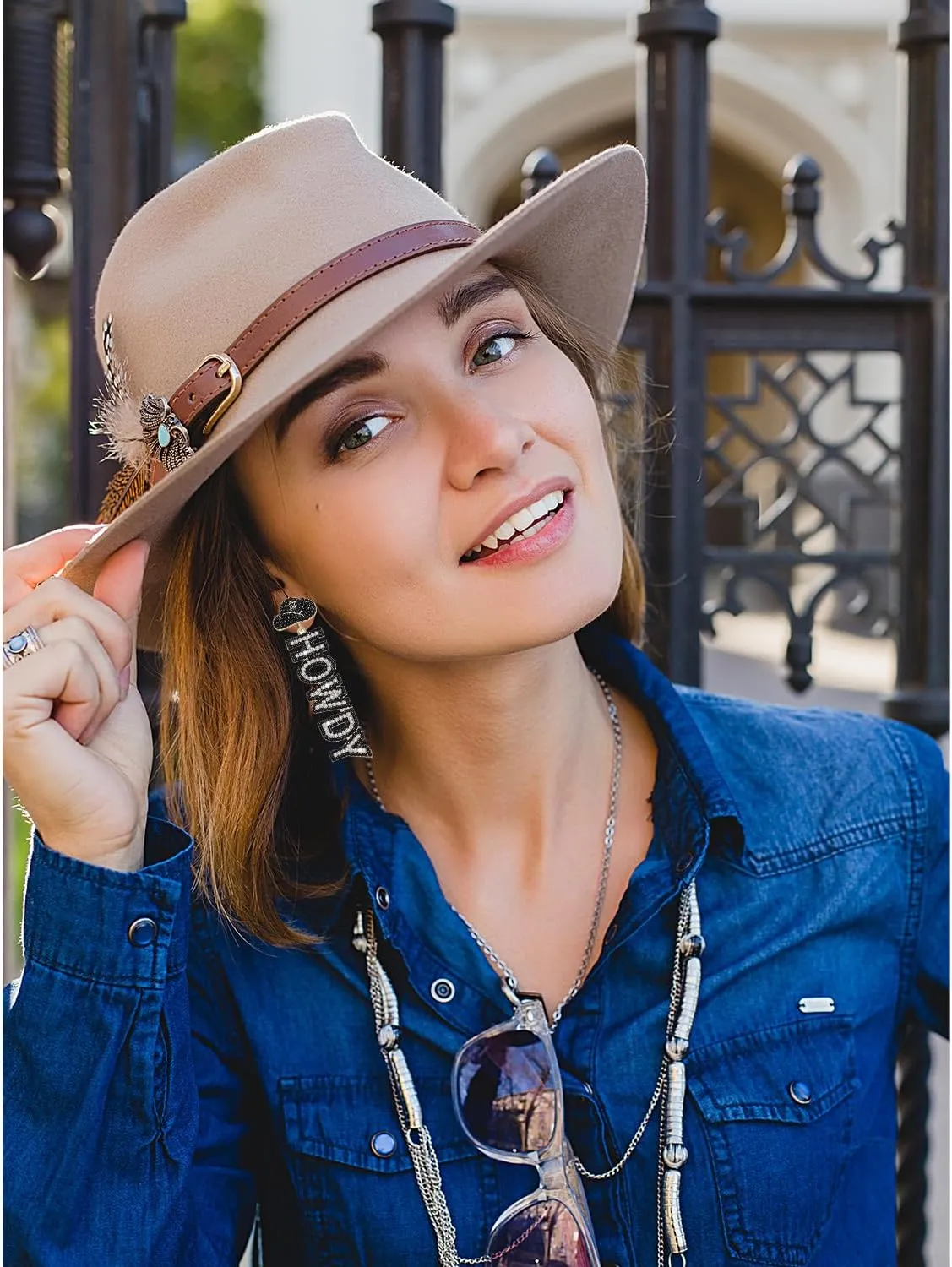 Western Earrings for Women Statement Letter Howdy Honey Earrings Southern Western Nashville Earrings Rodeo Outfits Accessories Jewelry Gifts